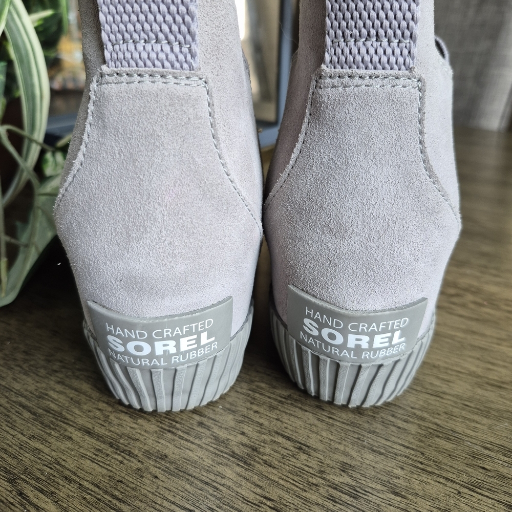 Sorel Gray Slip-On Sneakers with Elastic Panels - Picture 4 of 11